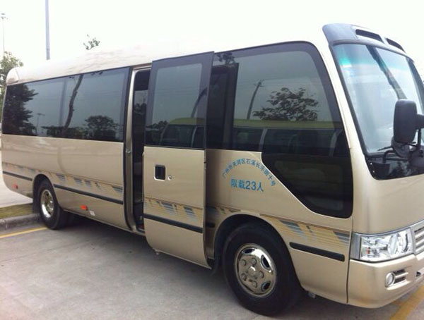 23座中巴車